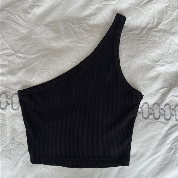 Black One-Shoulder Ribbed Top - Picture 2 of 3